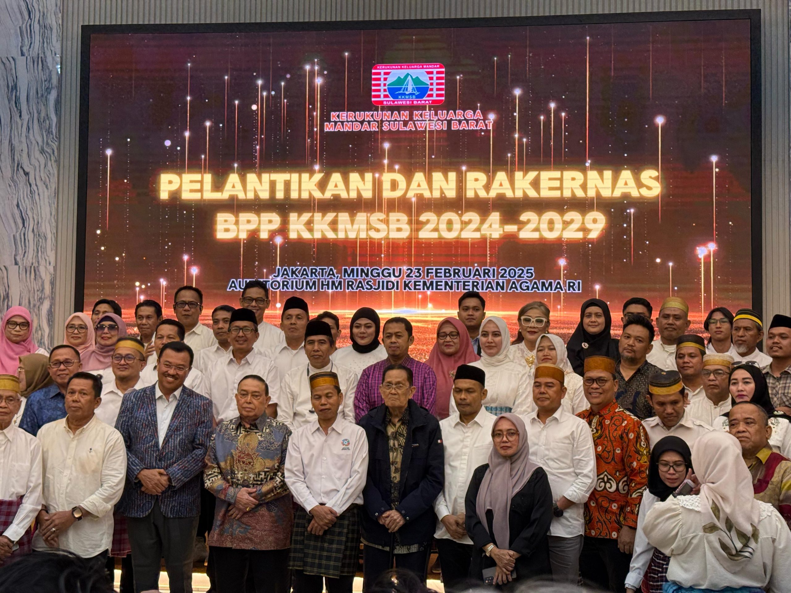Wakil Gubernur Sulbar, Lantik Pengurus BPP KKMSB periode 2024-2029