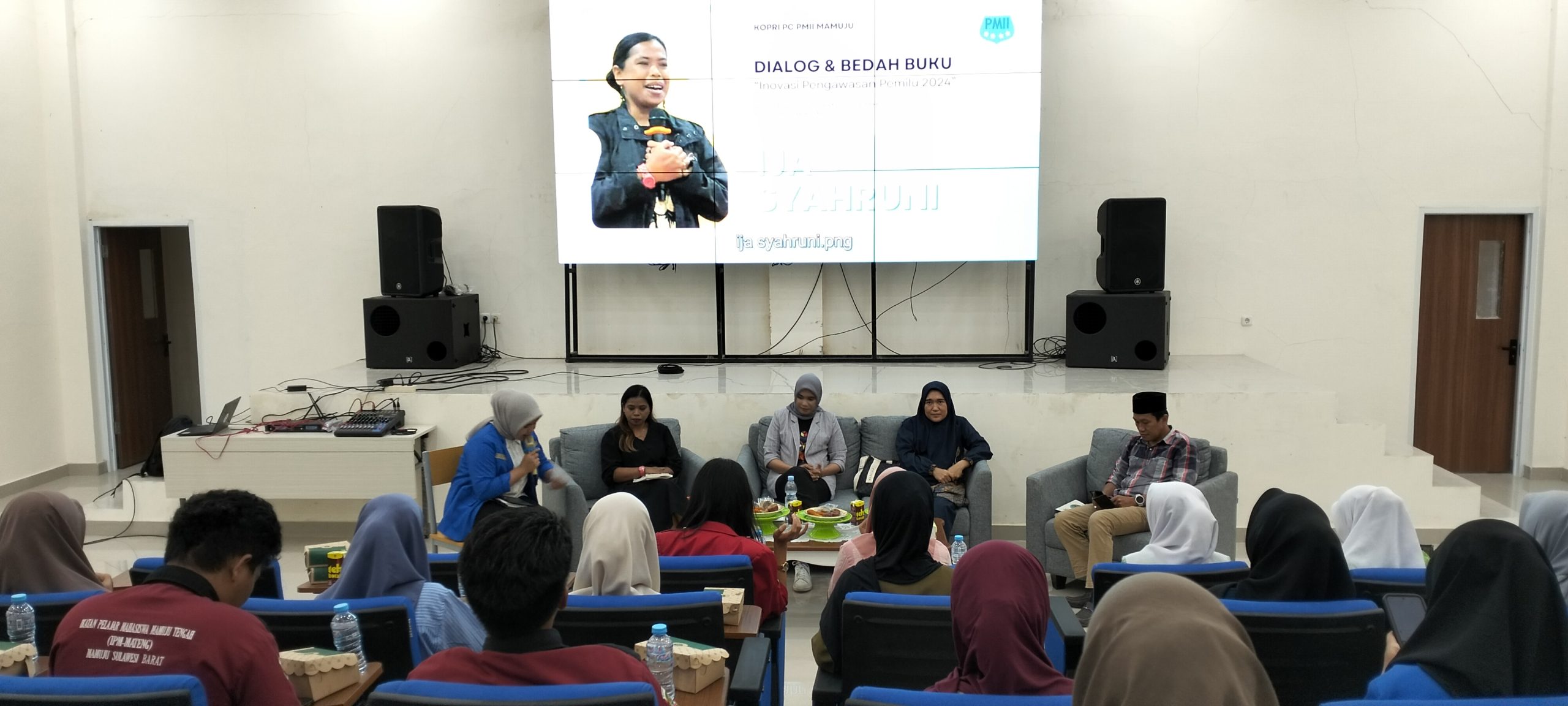 Kopri PC PMII Mamuju Gelar Dialog dan Bedah Buku