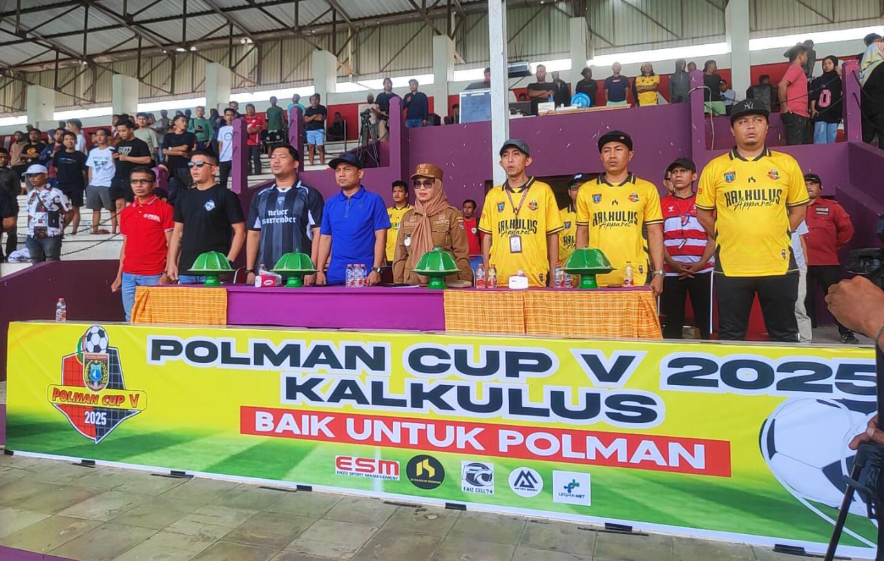 Syamsul Samad Hadiri Pembukaan Polman CUP V, Ajang Melihat Potensi Besar Anak Muda