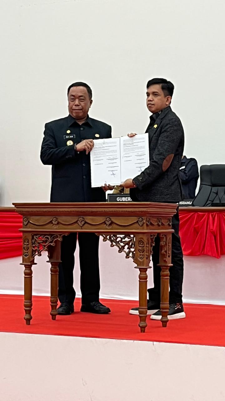Sidang Paripurna DPRD Sulbar Bahas Penyampaian Akhir Pansus Ranperda Penyelenggaraan Perpustakaan