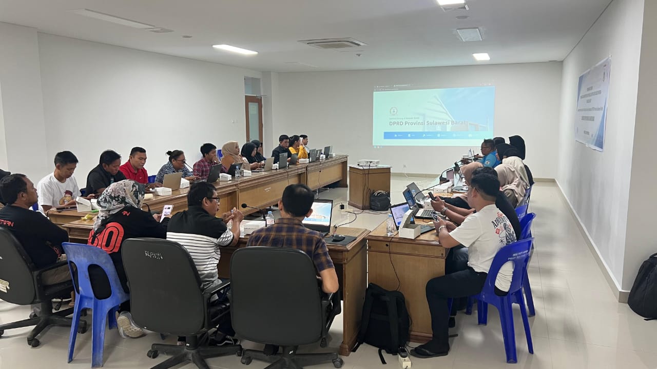 Melalui Bimtek Garis SDK Siap, Sekretariat DPRD Sulbar Dorong Peningkatan Kompetensi SDM
