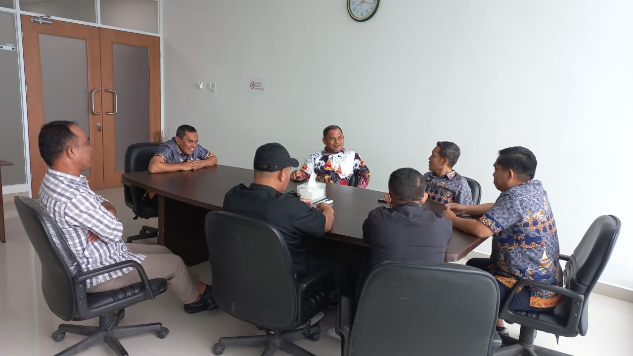 Sekretariat DPRD Sulbar Gelar Coffee Morning Bahas Sinkronisasi dan Akuntabilitas Kinerja